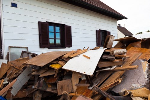 Steps to efficiently dispose of furniture
